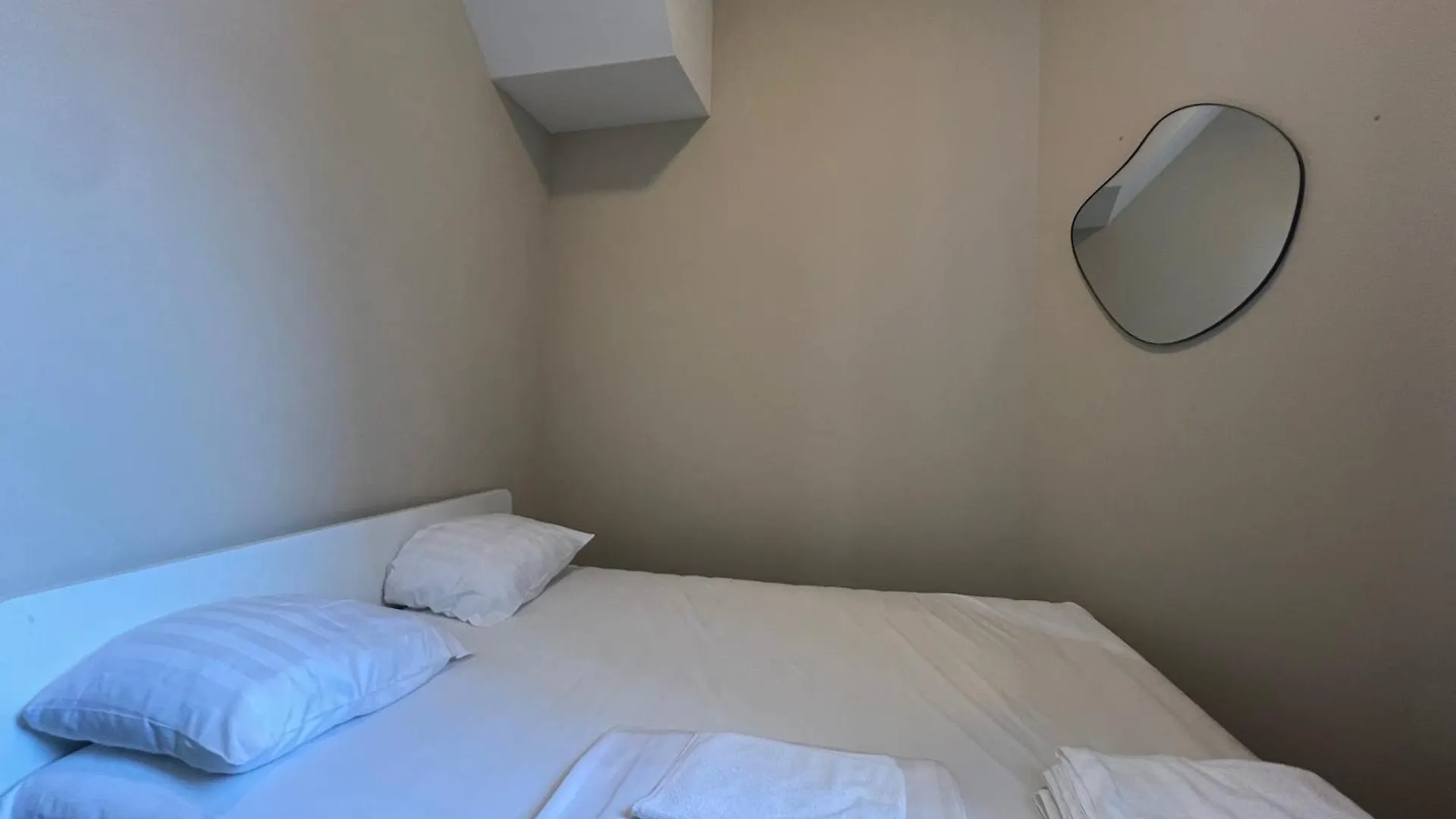 Serenity Residence Χάγη 0*,